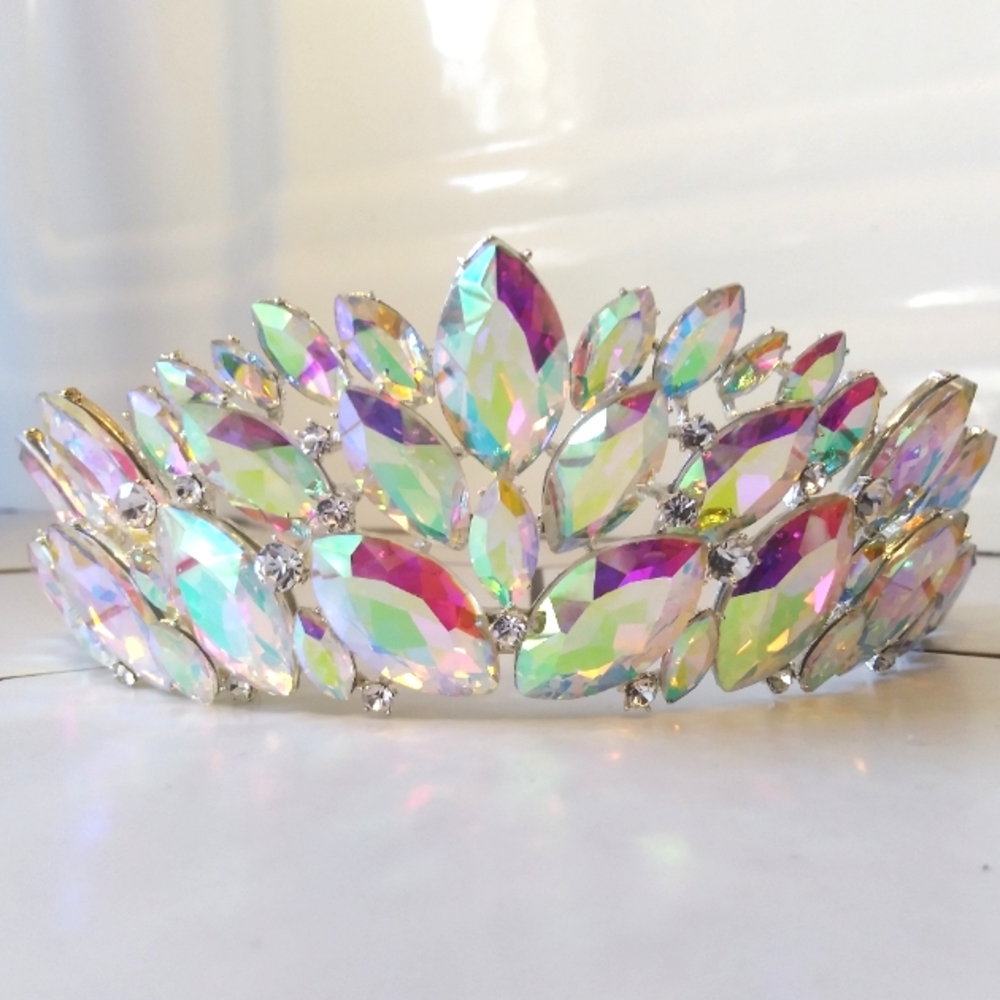 Gorgeous Tiara Crown, Silver tone Filigree, AB Rainbow Crystals, High Quality!